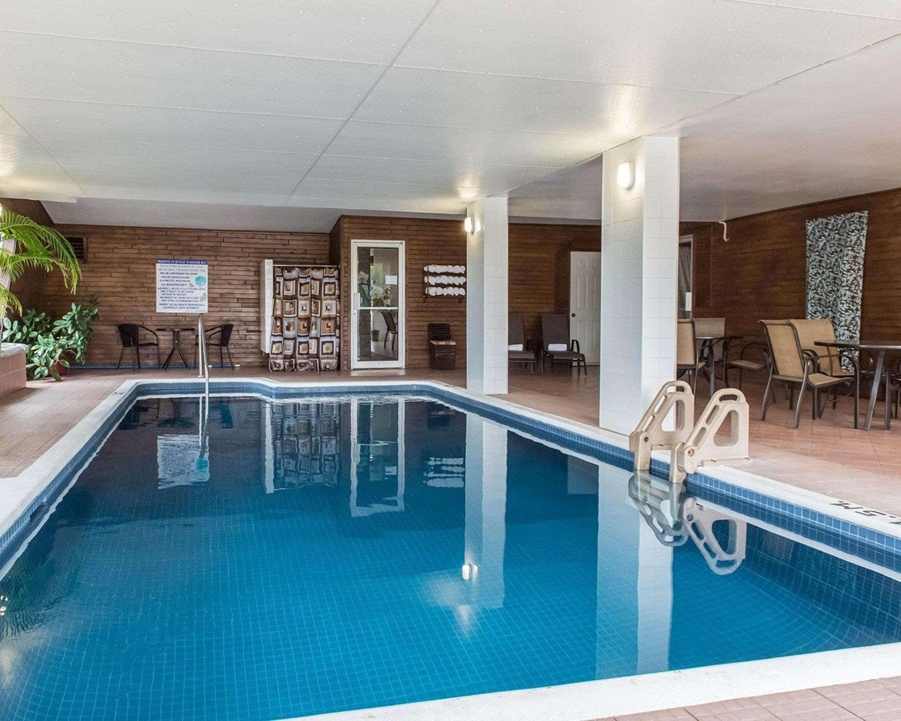 Quality Inn Mont-Laurier Eksteriør bilde