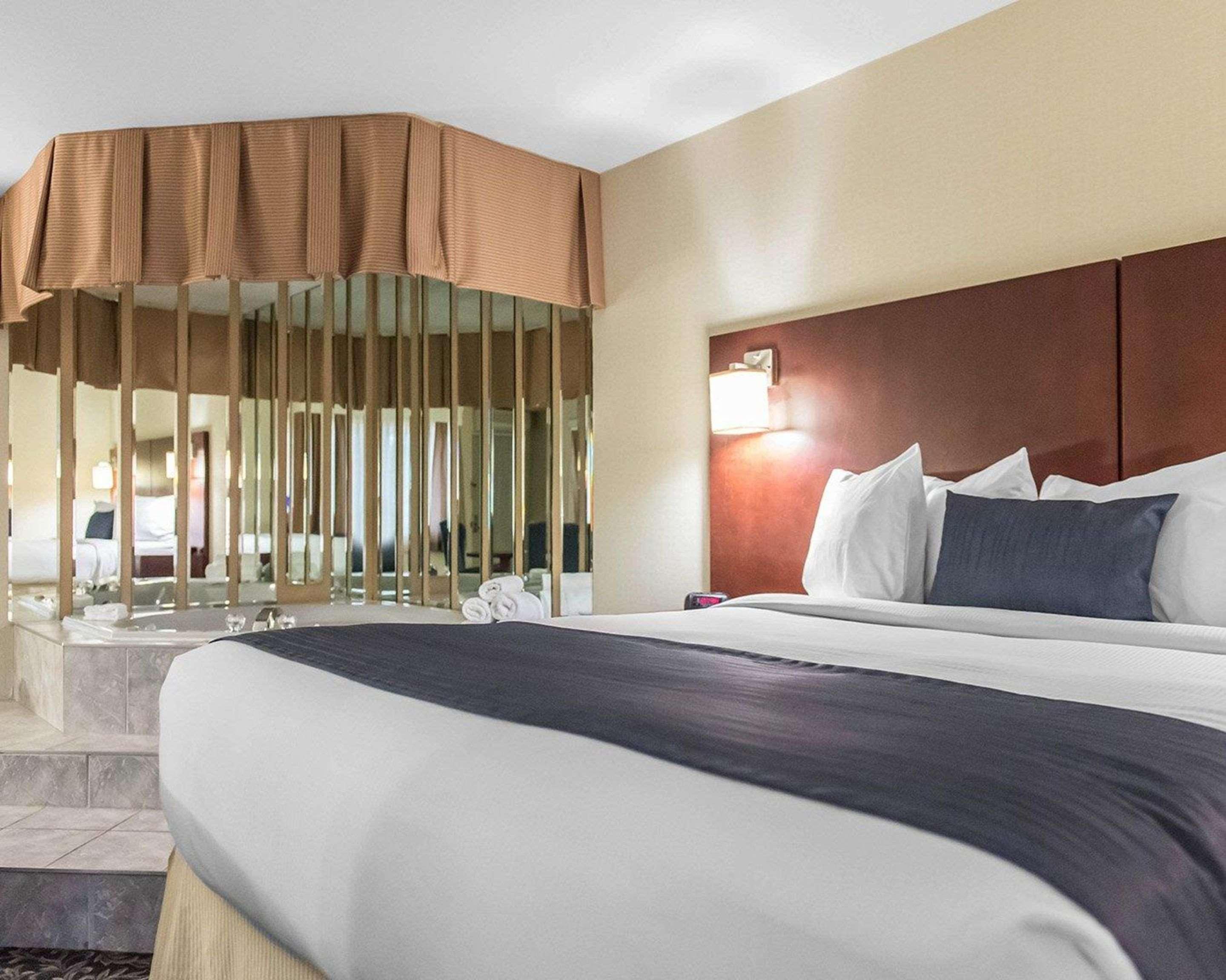 Quality Inn Mont-Laurier Eksteriør bilde