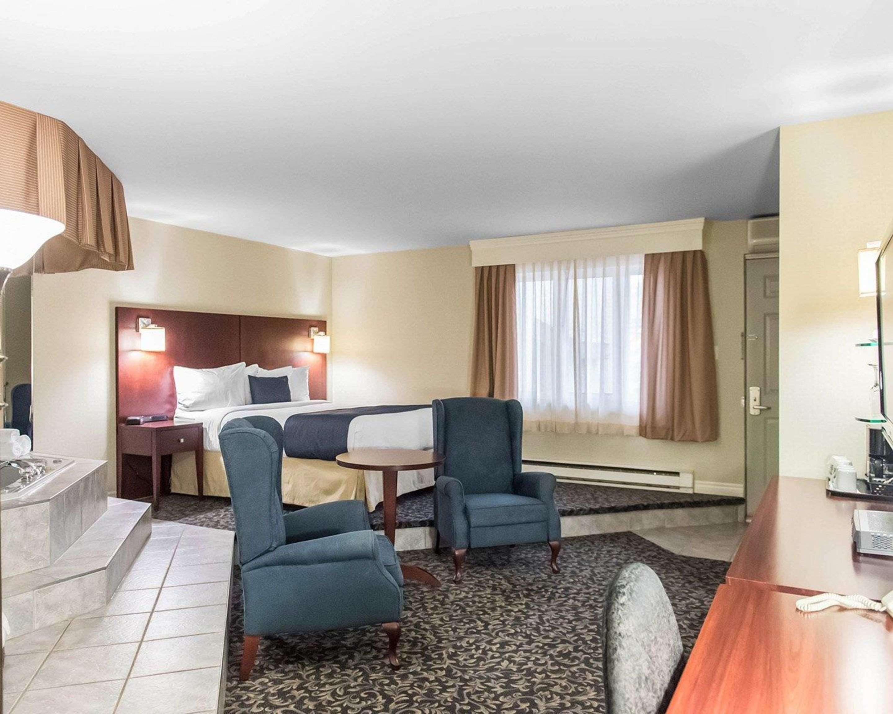 Quality Inn Mont-Laurier Eksteriør bilde