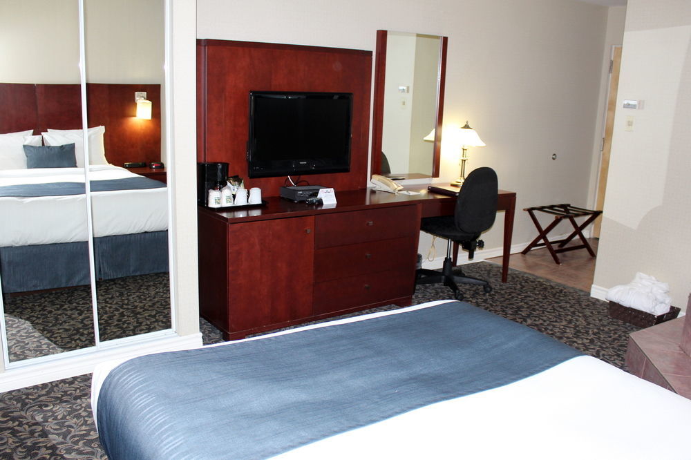 Quality Inn Mont-Laurier Eksteriør bilde